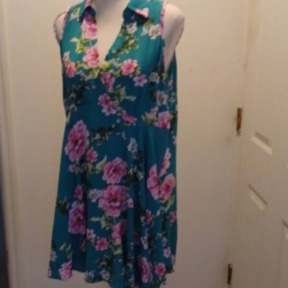 Umgee swing Mini dress size medium oversize Floral Sleeveless